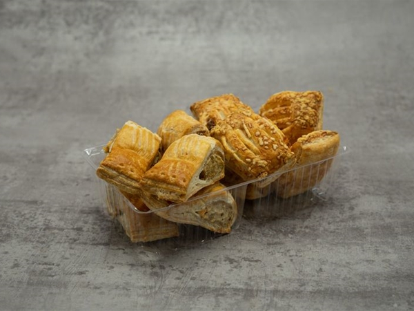 pakje mini hapjes (kaas+ saucijs)