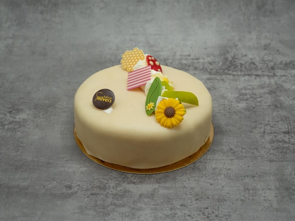 Slagroomtaartje marsepein